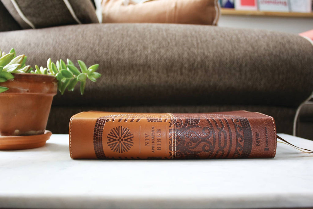 Bible | NIV Application Bible Leathersoft Brown Red Letter